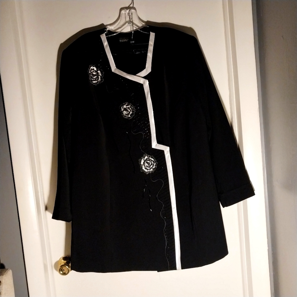 Plus Size Women's Suit.